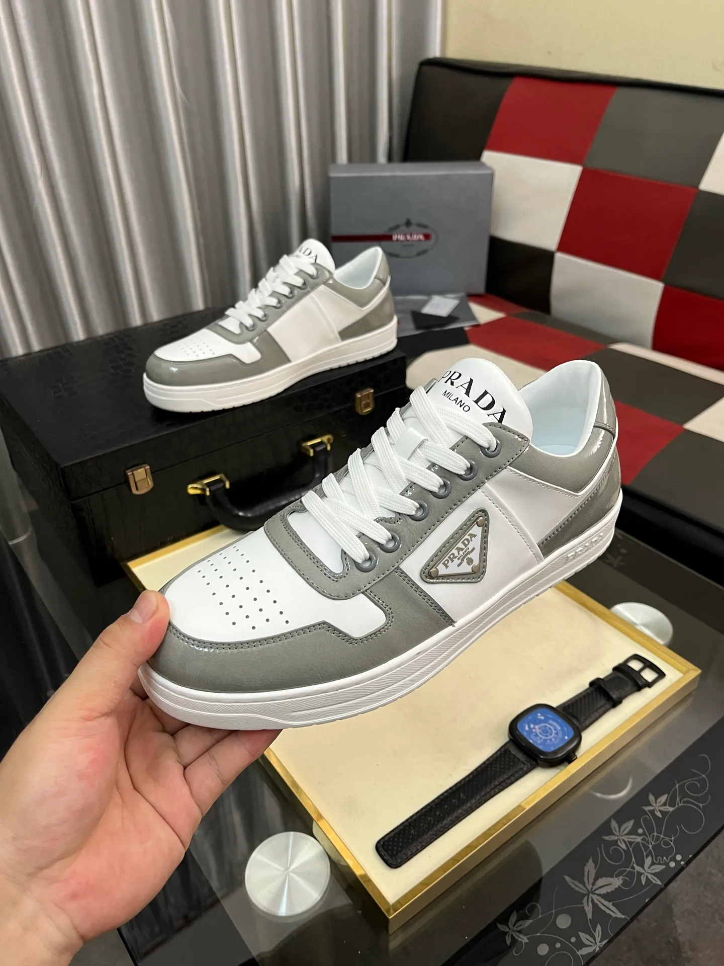 Men's shoes 💰560⌚️⌚️【PRADA】Prada - high-end quality original order 🔍🔍🔍 casual sports shoes - upper: 🔝 Nappa calfskin, brand high satin hollow canvas, shoe body sewn brand metal fasteners, tongue injection molded brand logo - lining: water-dyed cowhide - outsole: ultra-light TPU foam rubber; two-color molded outsole -Ultra-high quality control and fine workmanship: highlighted (high-end, extravagance, and class) -Size: 38-444️⃣colors available